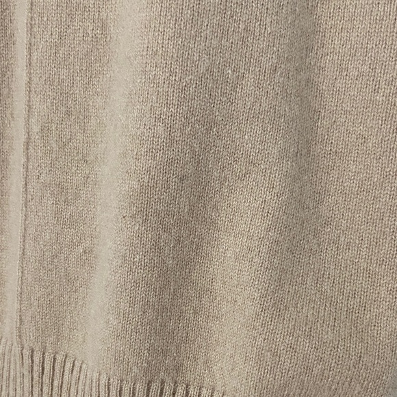 Banana Republic Franca Padded Shoulder Cashmere Sweater - Picture 13 of 13